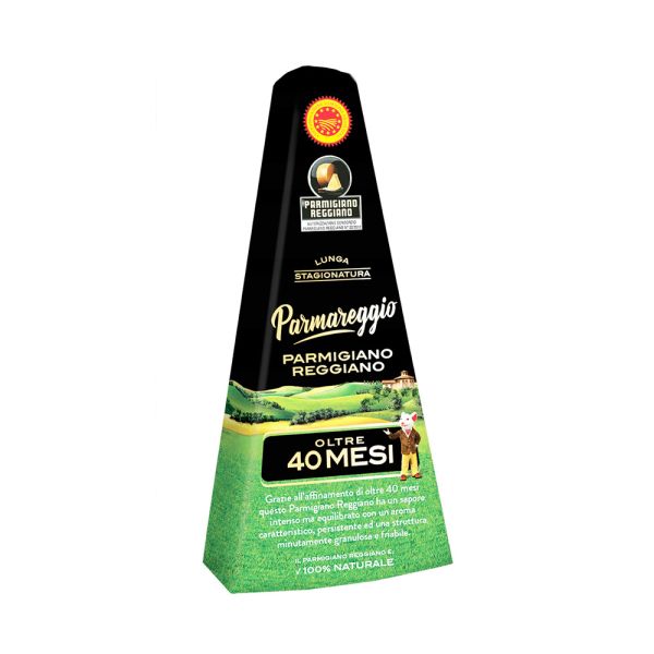 Сир пармезан Parmareggio Parmigiano Reggiano 40 міс. 200 г